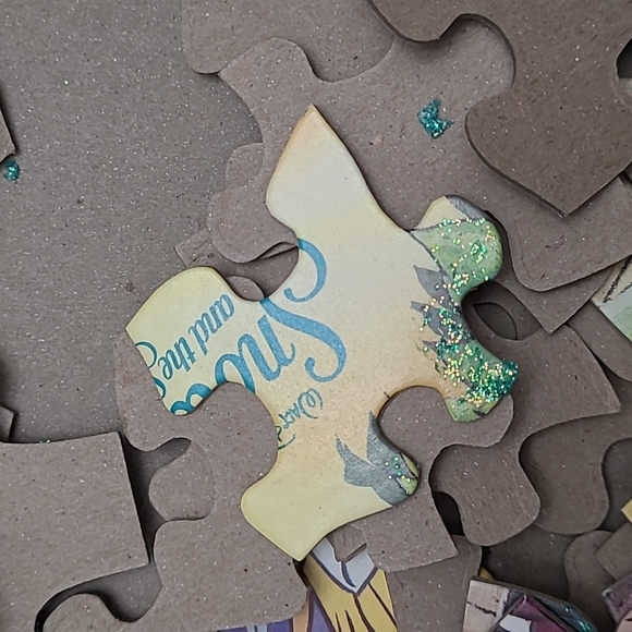 Vintage Snow White Puzzle - Picture 3 of 4